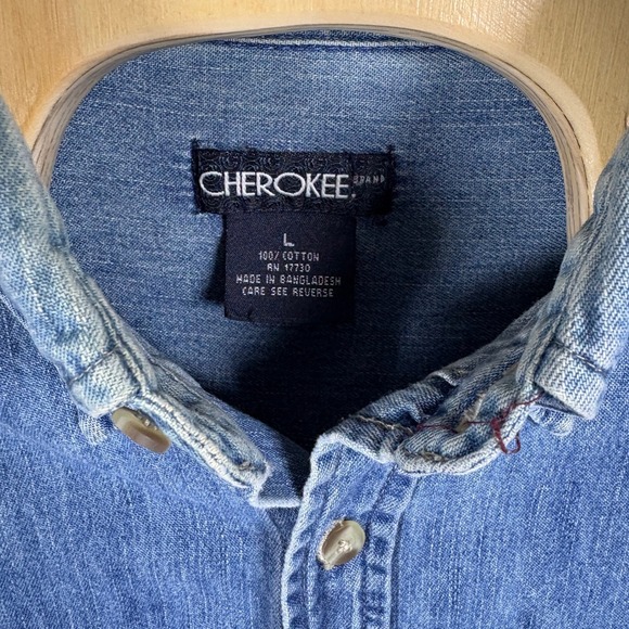 Vintage Cherokee Brand Mens Denim Button Down Shirt Medium Wash Blue Cotton - Picture 3 of 6